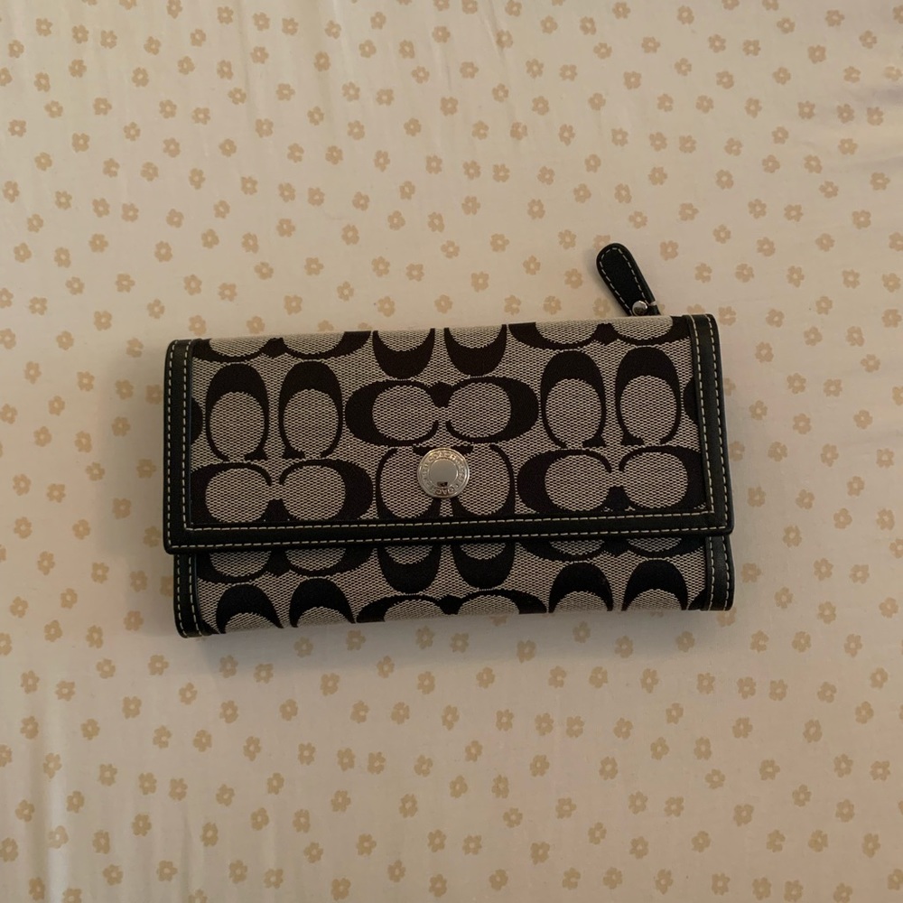 NWOT coach wallet
